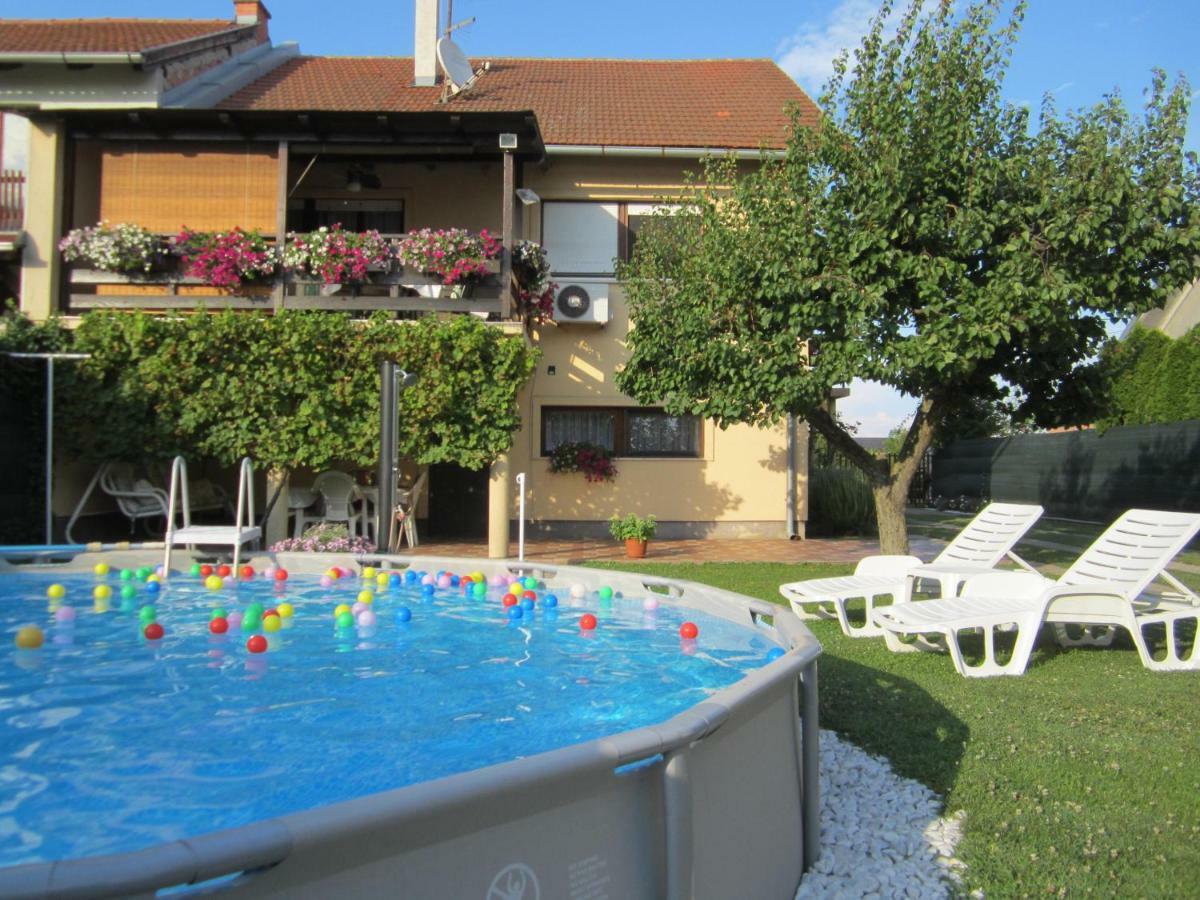 Apartman Tim Osijek Exterior foto